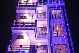 Goroomgo Friends Home Stay Agra