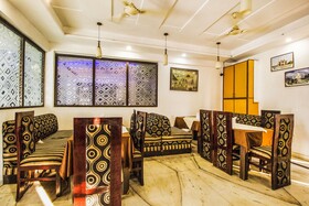 Hotel Alpine by FabHotels