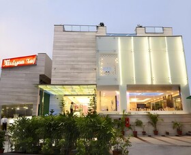 Hotel Atulyaa Taj