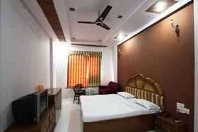 Hotel Chanakya / Chanakaya