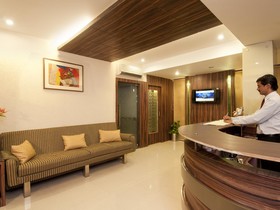 Hotel Crystal Retreat