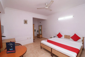 Hotel Devansh by OYO Rooms
