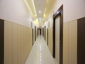 Hotel Gayatri Residency by OYO
