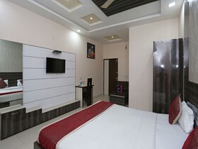 Hotel Gayatri Residency by OYO