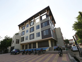 Hotel Glorify Stay By OYO Rooms