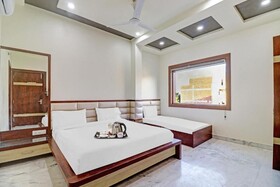 Hotel Sahibs RS Palace