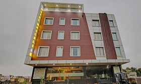 Hotel Taj Venture By Park Tree