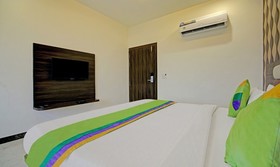 Hotel Taj Venture By Park Tree