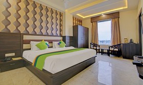 Hotel Taj Venture By Park Tree