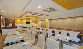 Hotel Taj Venture By Park Tree