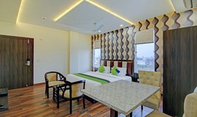 Hotel Taj Venture By Park Tree