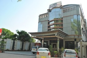 Royal Sarovar Portico Agra