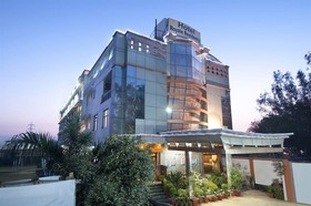 Royal Sarovar Portico Agra