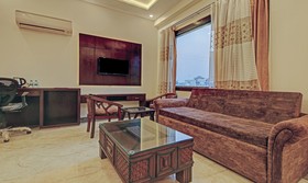 SG Grand by Treebo Hotels