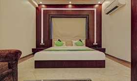 SG Grand by Treebo Hotels