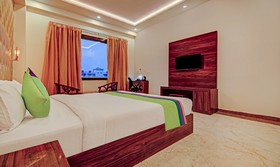 SG Grand by Treebo Hotels