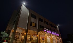 SG Grand by Treebo Hotels