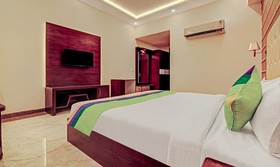 Swess Grand by Treeebo