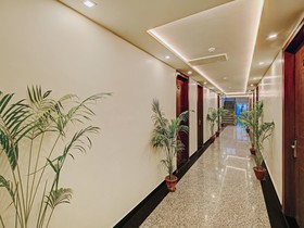 Swess Grand by Treeebo