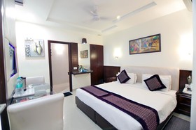Taj Inn Hotel
