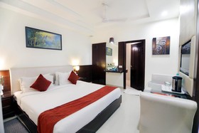 Taj Inn Hotel