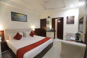 Taj Inn Hotel