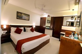 Taj Inn Hotel