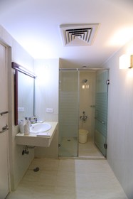 Taj Inn Hotel