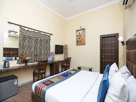 The Marc Blu by OYO Rooms