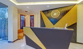 Treebo Tryst Glassy Junction