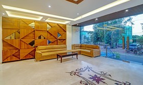 Treebo Tryst Glassy Junction