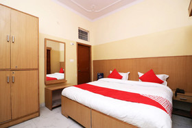 Akbar Guest House By OYO Rooms