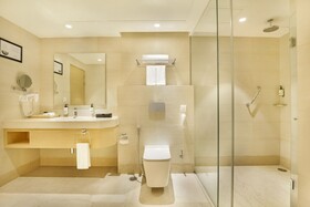 Lemon Tree Hotel Aligarh