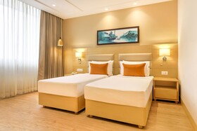 Lemon Tree Hotel Aligarh