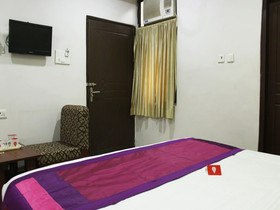 DPS Inn by OYO Rooms