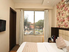 OYO Hotel Platinum Inn