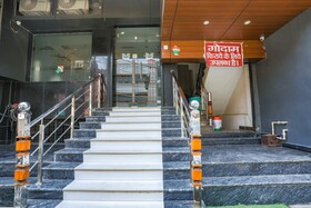 Usha Continental By Fabhotel