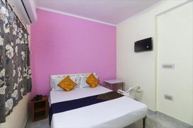 Vrindavan Lodge by OYO Rooms