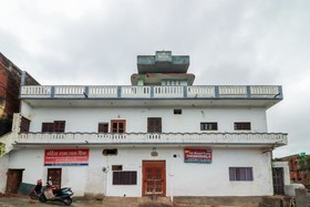 Bhagat Ji Guest House by OYO Rooms