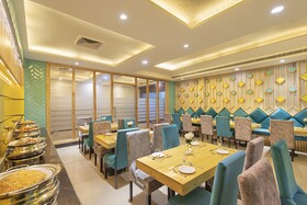 Click Collection Sparsh, Bareilly