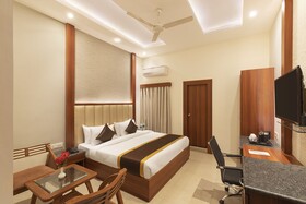 Click Collection Sparsh, Bareilly