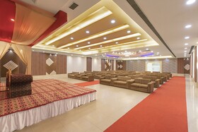 Click Collection Sparsh, Bareilly