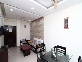 Hotel East Lite by OYO