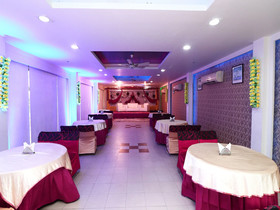 Hotel East Lite by OYO