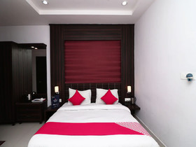 Hotel East Lite by OYO