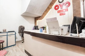 Hotel Arrow 19 by OYO Rooms