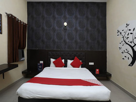 Hotel Maanya Palace by OYO Rooms