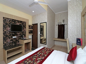 Sparsh Hotel And Resort by OYO Rooms