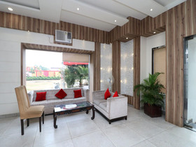 Sparsh Hotel And Resort by OYO Rooms