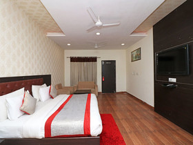 Sparsh Hotel And Resort by OYO Rooms